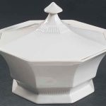 Nikko Classic covered casserole