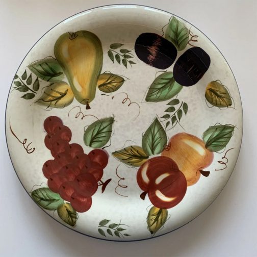 Oneida fruit dinner plate